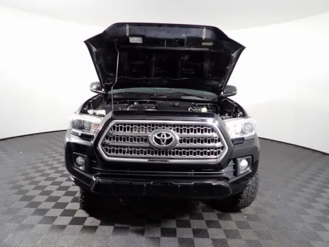 More photos of 2017 Toyota Tacoma TRD Sport at Don Wood Chevrolet, OH