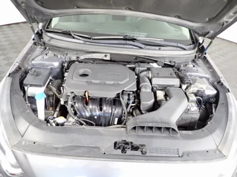 More photos of 2019 Hyundai Sonata SE at Don Wood Chevrolet, OH