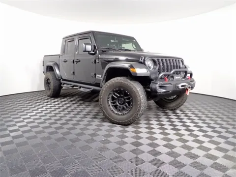 Black 2021 Jeep Gladiator Overland for sale in Logan, OH