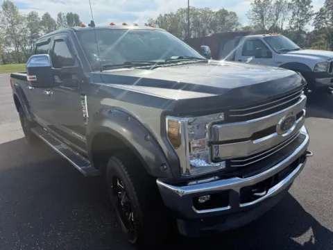 More photos of 2019 Ford F-350SD Lariat at Don Wood Chevrolet, OH