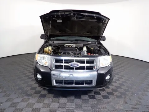 More photos of 2009 Ford Escape Limited at Don Wood Chevrolet, OH