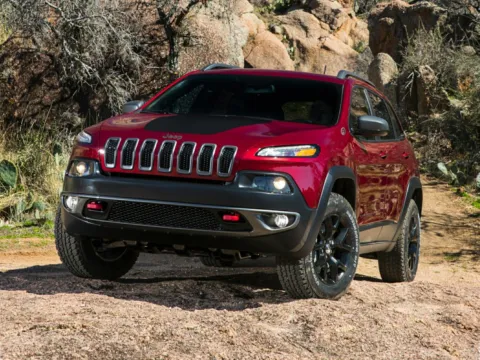 Silver 2015 Jeep Cherokee Trailhawk for sale in Logan, OH