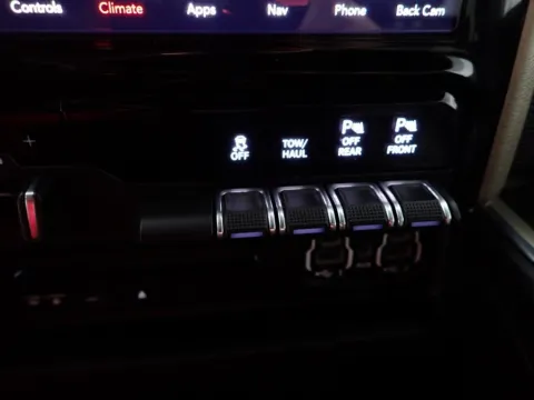More photos of 2019 Ram 1500 Laramie at Don Wood Chevrolet, OH