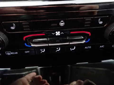 Another view of 2022 Jeep Grand Cherokee L Limited for sale in Logan, OH at Don Wood Chevrolet