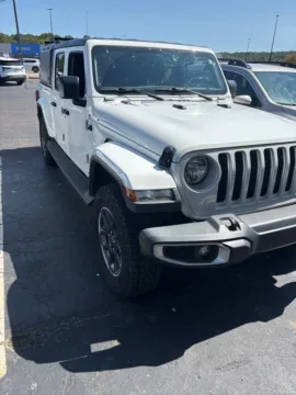 White 2020 Jeep Gladiator Overland for sale in Logan, OH