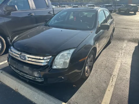 Black 2007 Ford Fusion SE for sale in Logan, OH