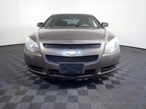 More photos of 2012 Chevrolet Malibu LS at Don Wood Chevrolet, OH