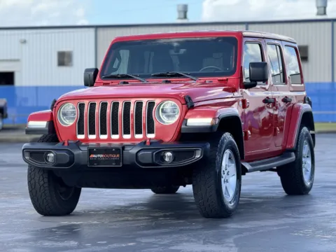 Another view of 2019 Jeep Wrangler Unlimited Sahara for sale in Alvin, TX at Auto Boutique Texas