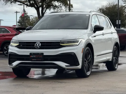 Another view of 2022 Volkswagen Tiguan SE R-Line Black for sale in Alvin, TX at Auto Boutique Texas