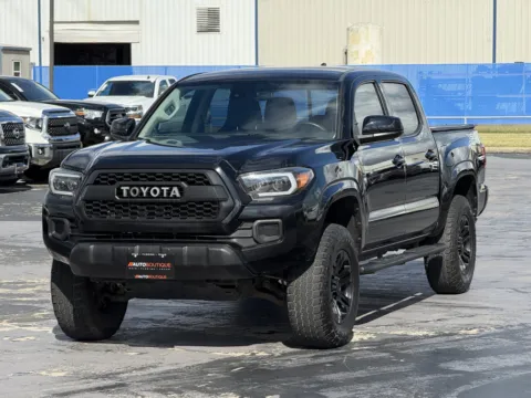 Another view of 2019 Toyota Tacoma SR for sale in Alvin, TX at Auto Boutique Texas