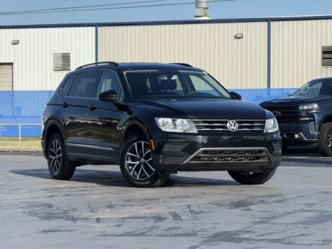 Photos of 2021 Volkswagen Tiguan SE for sale in Alvin, TX at Auto Boutique Texas