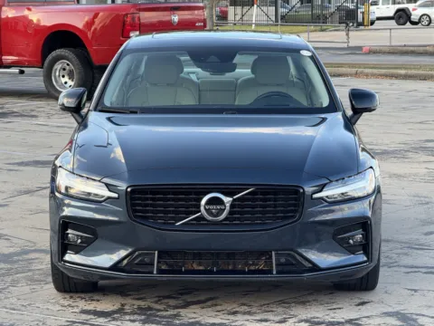 More photos of 2022 Volvo S60 Inscription at Auto Boutique Texas, TX