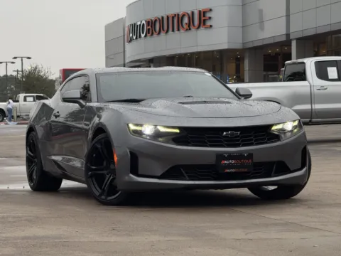 Another view of 2020 Chevrolet Camaro LT1 for sale in Alvin, TX at Auto Boutique Texas