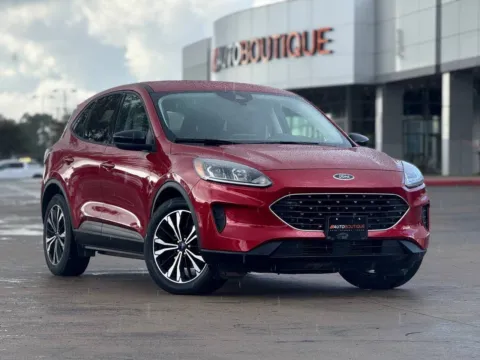 Photos of 2022 Ford Escape SE for sale in Alvin, TX at Auto Boutique Texas