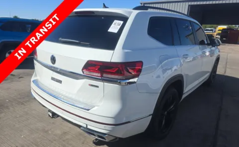 More photos of 2021 Volkswagen Atlas 3.6L V6 SE w Technology R-Line at Auto Boutique Texas, TX