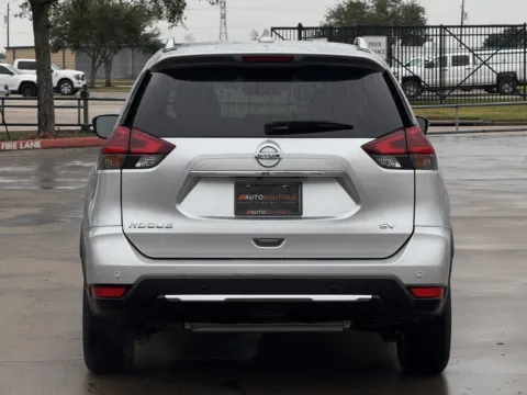 More photos of 2020 Nissan Rogue SV at Auto Boutique Texas, TX