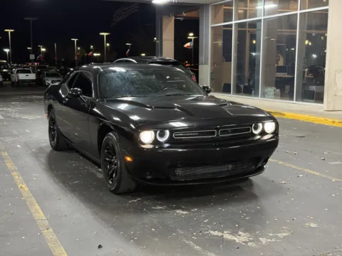 Black 2020 Dodge Challenger SXT for sale in Alvin, TX