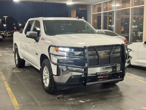 Photos of 2021 Chevrolet Silverado 1500 LT for sale in Alvin, TX at Auto Boutique Texas