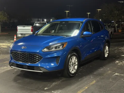 Photos of 2020 Ford Escape SE for sale in Alvin, TX at Auto Boutique Texas