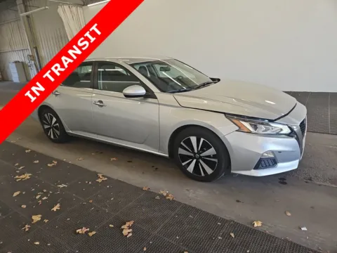 More photos of 2022 Nissan Altima 2.5 SV at Auto Boutique Texas, TX