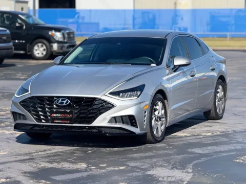 More photos of 2021 Hyundai Sonata SEL at Auto Boutique Texas, TX
