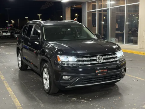 Photos of 2018 Volkswagen Atlas 3.6L V6 SE for sale in Alvin, TX at Auto Boutique Texas