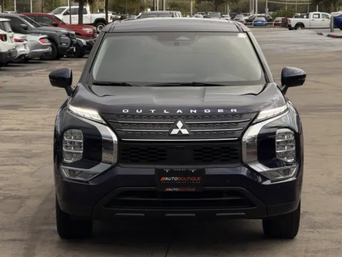 Another view of 2023 Mitsubishi Outlander SE for sale in Alvin, TX at Auto Boutique Texas