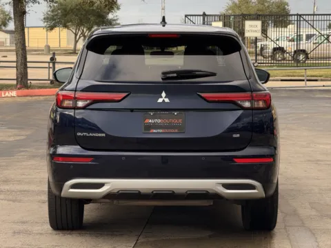 More photos of 2023 Mitsubishi Outlander SE at Auto Boutique Texas, TX