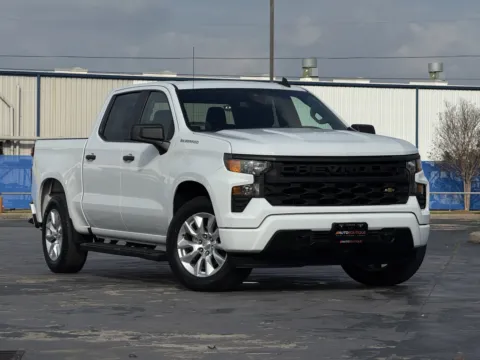 White 2022 Chevrolet Silverado 1500 Custom for sale in Alvin, TX