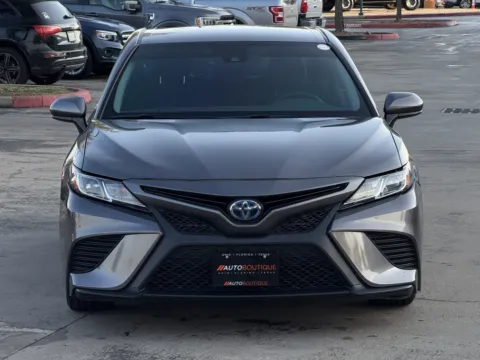 More photos of 2020 Toyota Camry Hybrid SE at Auto Boutique Texas, TX