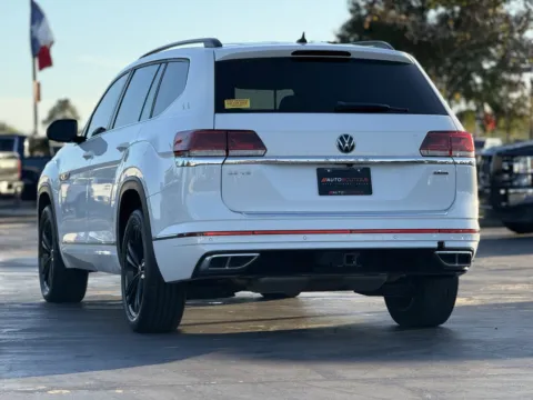 More photos of 2021 Volkswagen Atlas 3.6L V6 SE w Technology R-Line at Auto Boutique Texas, TX