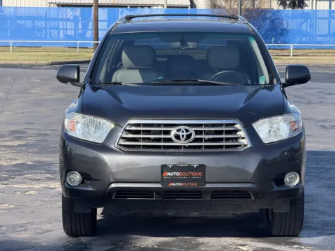 More photos of 2010 Toyota Highlander Limited at Auto Boutique Texas, TX