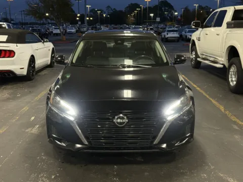 More photos of 2023 Nissan Altima 2.5 SL at Auto Boutique Texas, TX