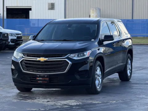 Another view of 2021 Chevrolet Traverse LS for sale in Alvin, TX at Auto Boutique Texas