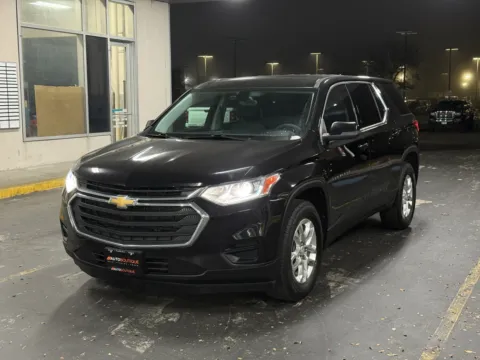 More photos of 2021 Chevrolet Traverse LS at Auto Boutique Texas, TX