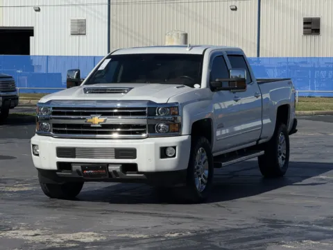Another view of 2019 Chevrolet Silverado 2500HD High Country for sale in Alvin, TX at Auto Boutique Texas