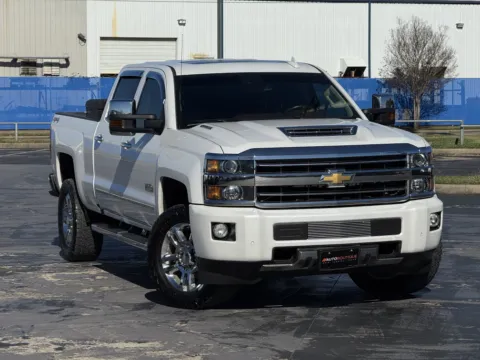 Photos of 2019 Chevrolet Silverado 2500HD High Country for sale in Alvin, TX at Auto Boutique Texas