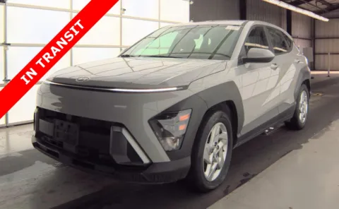 Gray 2024 Hyundai Kona SE for sale in Alvin, TX