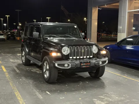 Black 2018 Jeep Wrangler Unlimited Sahara for sale in Alvin, TX