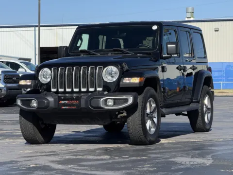 Another view of 2018 Jeep Wrangler Unlimited Sahara for sale in Alvin, TX at Auto Boutique Texas