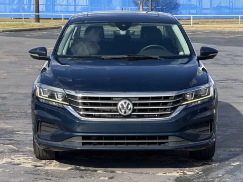 More photos of 2022 Volkswagen Passat 2.0T SE at Auto Boutique Texas, TX