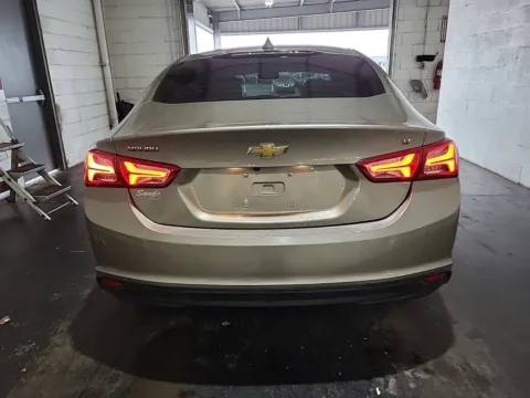 More photos of 2022 Chevrolet Malibu LT at Auto Boutique Texas, TX