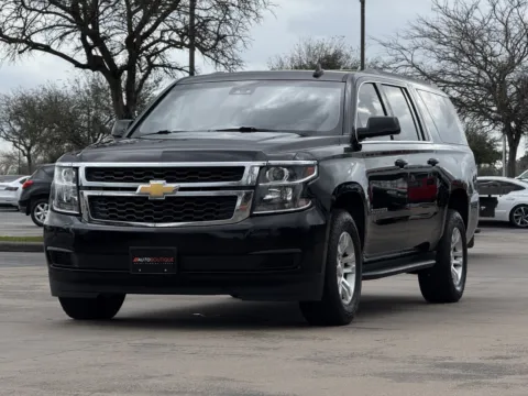 Another view of 2019 CHEVROLET SUBURBAN C LT for sale in Alvin, TX at Auto Boutique Texas