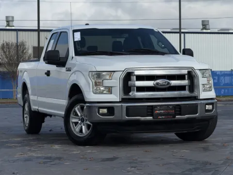 Another view of 2015 Ford F-150 XLT for sale in Alvin, TX at Auto Boutique Texas
