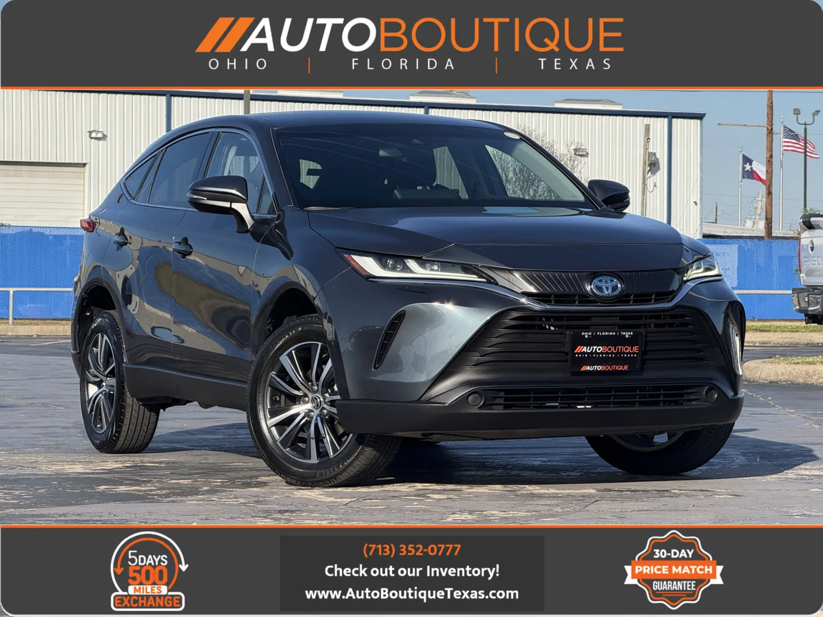 2024 Toyota Venza LE's photo