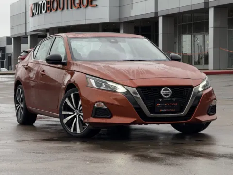 Photos of 2020 Nissan Altima 2.5 SR for sale in Alvin, TX at Auto Boutique Texas
