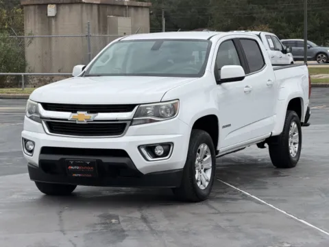 Another view of 2017 Chevrolet Colorado 2WD LT for sale in Alvin, TX at Auto Boutique Texas