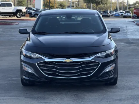 More photos of 2022 Chevrolet Malibu LT at Auto Boutique Texas, TX