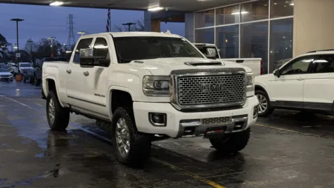 White 2017 GMC SIERRA K25 Denali for sale in Alvin, TX