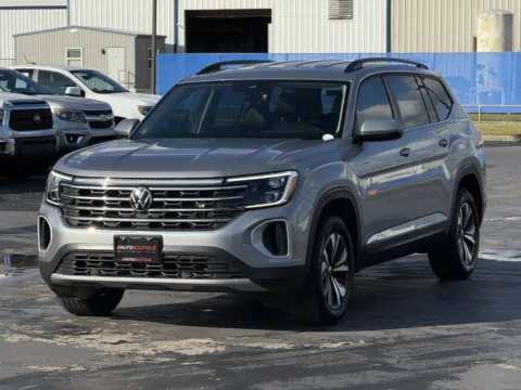 More photos of 2024 Volkswagen Atlas 2.0T SE at Auto Boutique Texas, TX